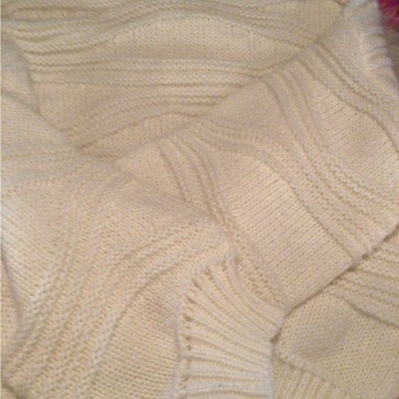 MINKPINK cream Boho sweater - Picture 6 of 6